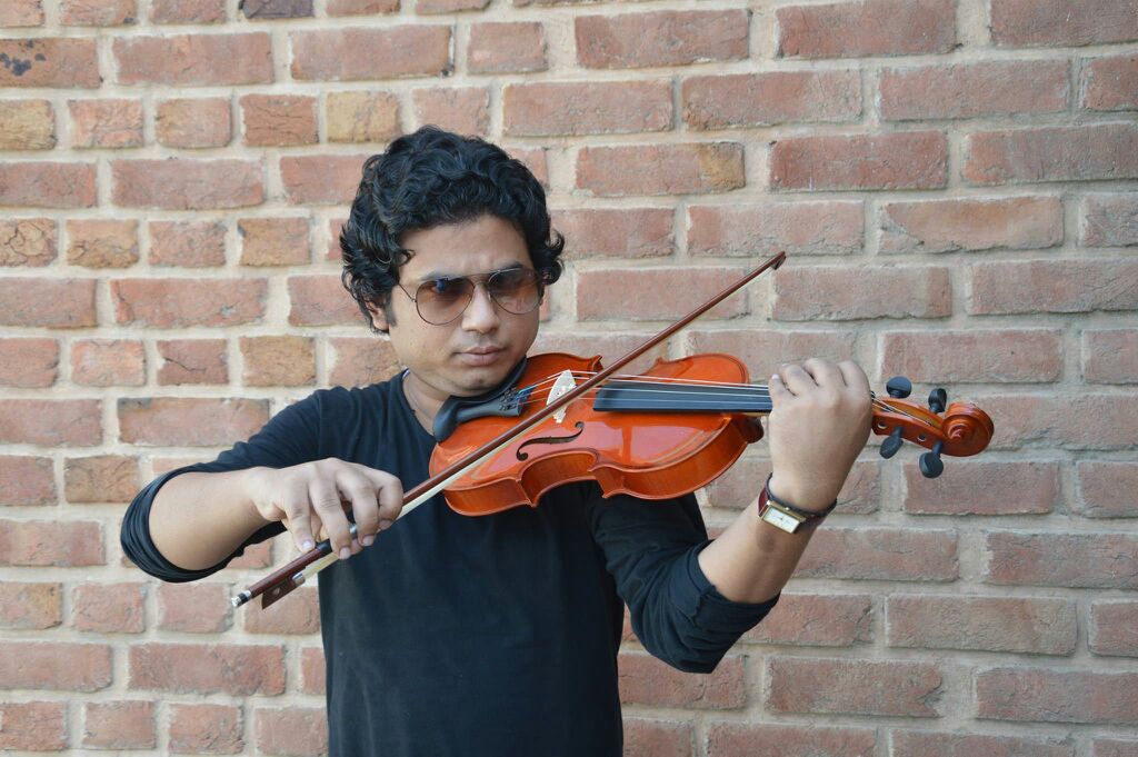 best violin player mumbai